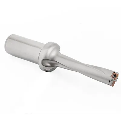 Broca tipo t-max ø 13,0mm h20 4xd inserto spmg 05 c/refrigeração interna - dt4d-130h20-sp05 sansui